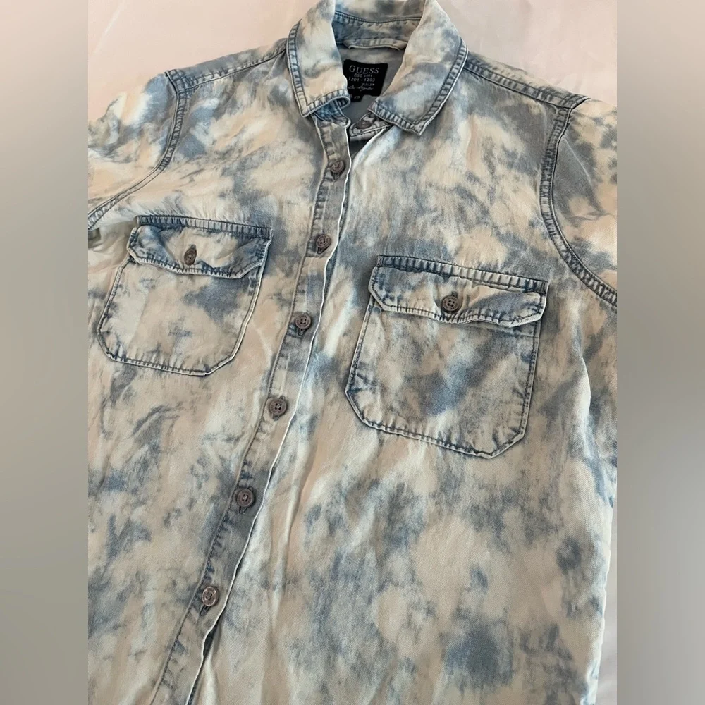 GUESS Acid Wash Denim Shirt Marbled Blue White 90s Grunge - Picture 5 of 9